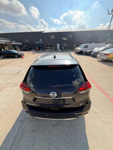 2018 Nissan Rogue SV