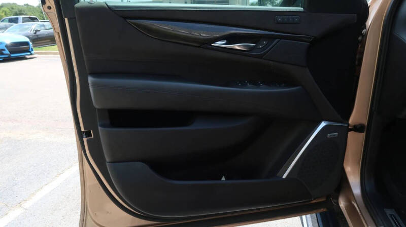 2020 Cadillac Escalade Platinum