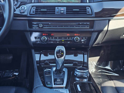 2016 BMW 5 Series 528i