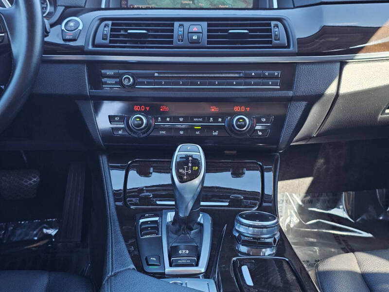 2016 BMW 5 Series 528i