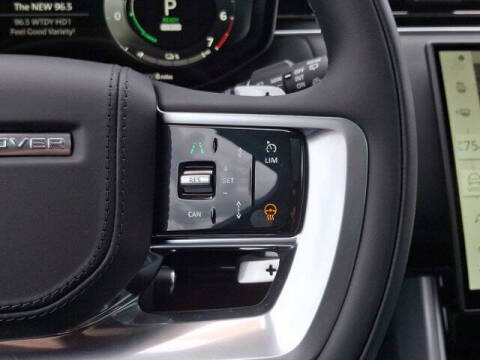 2025 Land Rover Range Rover P550e SE