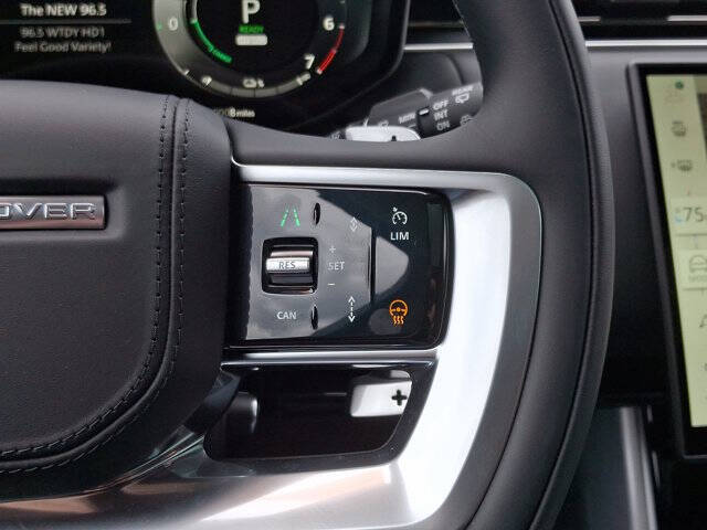 2025 Land Rover Range Rover P550e SE