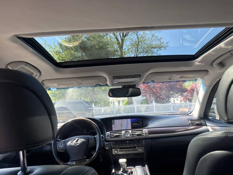 2016 Lexus LS 460
