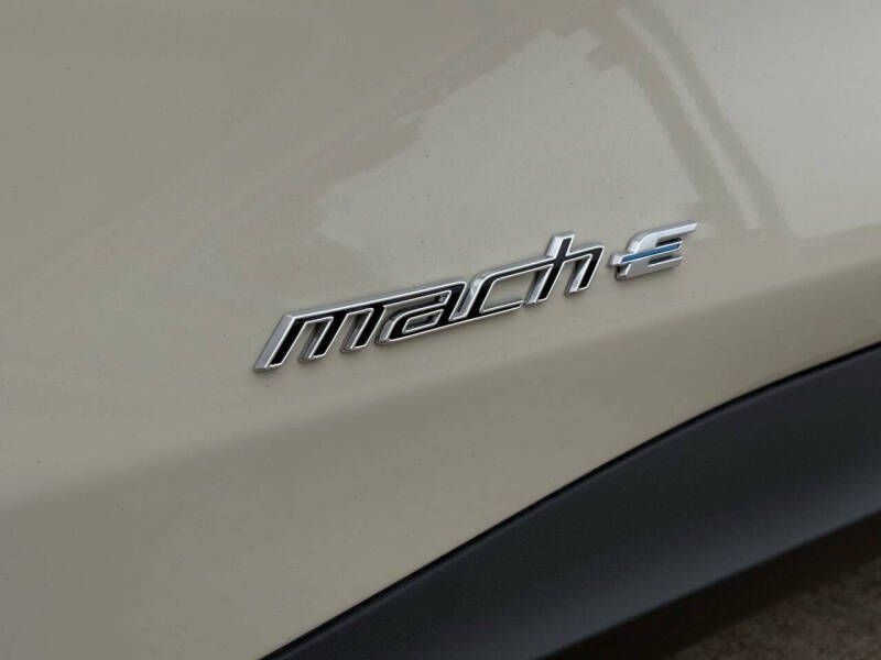 2025 Ford Mustang Mach-E Select