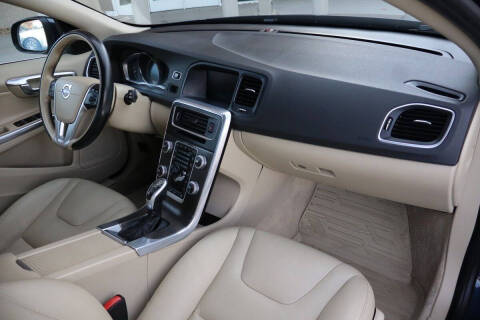 2015 Volvo V60 T5 Drive-E Premier