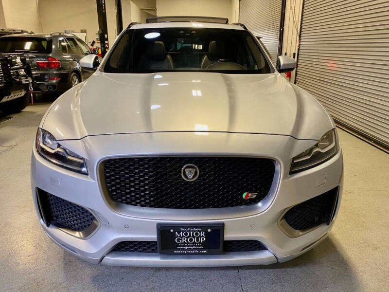 2019 Jaguar F-PACE S