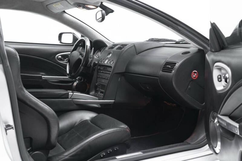 2005 Aston Martin V12 Vanquish S