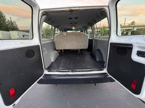 2011 Ford E-Series E-150 XL