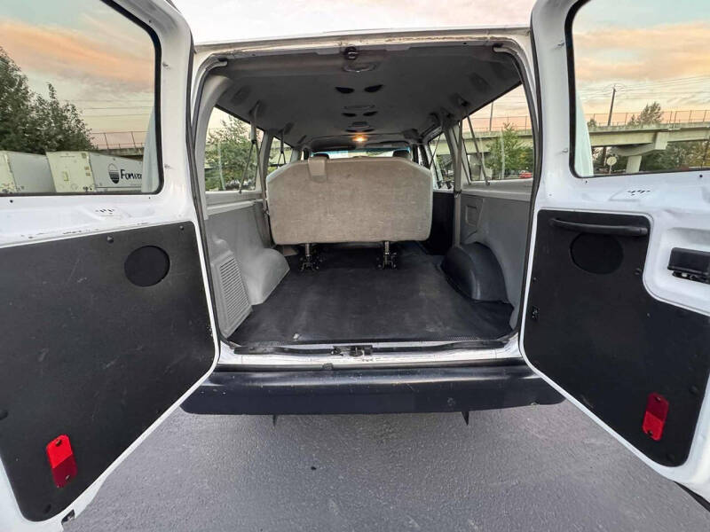 2011 Ford E-Series E-150 XL