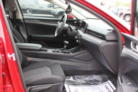 2025 Kia K5 LXS