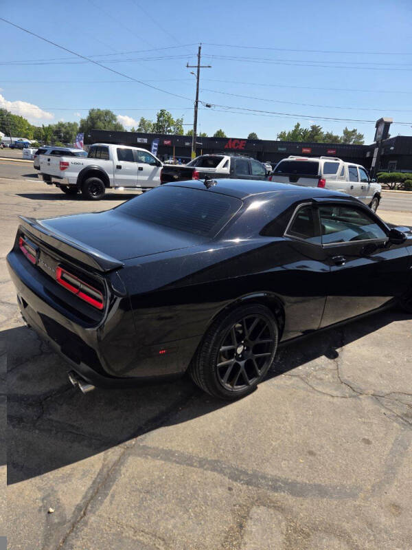 2015 Dodge Challenger R/T Plus