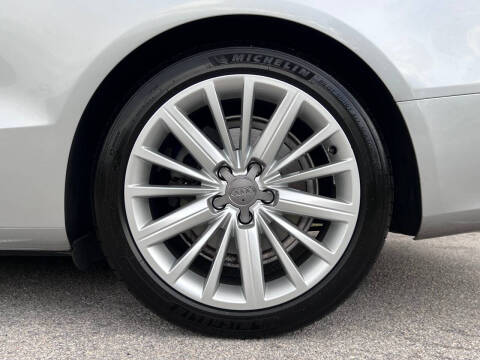 2010 Audi A5 2.0T quattro Premium Plus