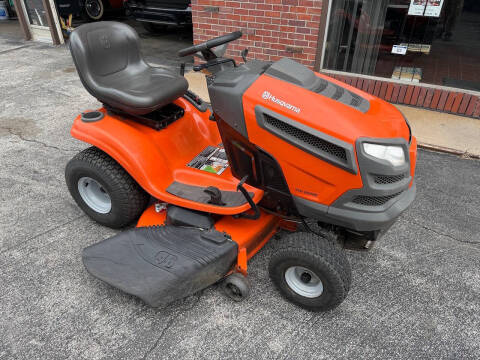 2019 Husqvarna YTH22V46