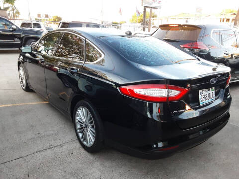 2016 Ford Fusion SE
