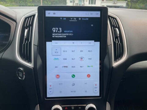 2022 Ford Edge SE