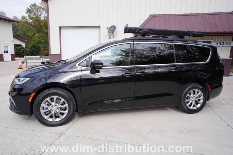 2025 Mini T Campervan Chrysler Pacifica AWD Camper V