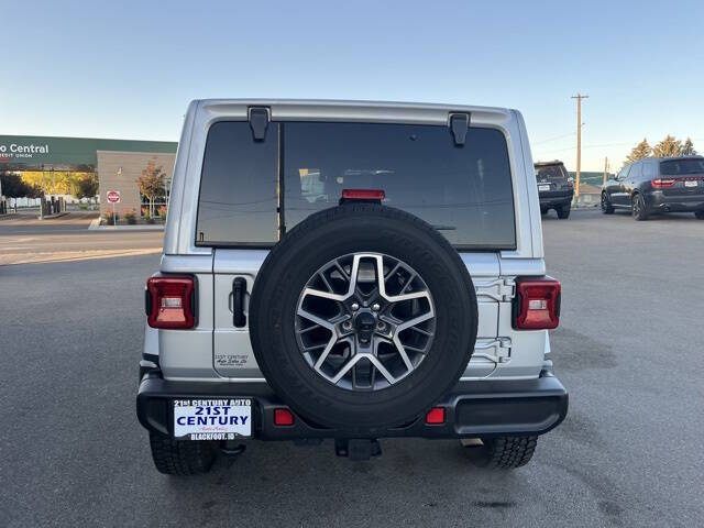 2024 Jeep Wrangler Sahara