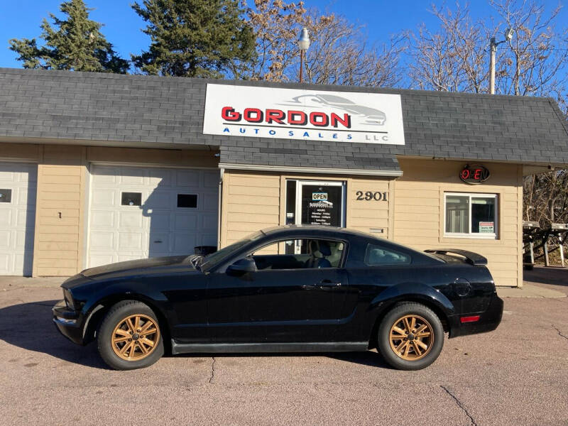 2007 Ford Mustang for sale at Gordon Auto Sales LLC in Sioux City IA