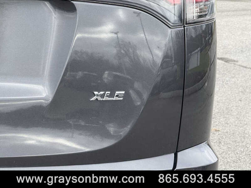 2018 Toyota RAV4 XLE