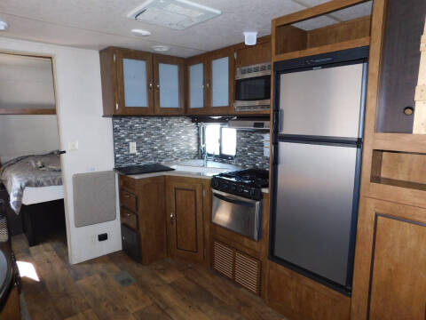 2017 Forest River Wildwood 27 DBK