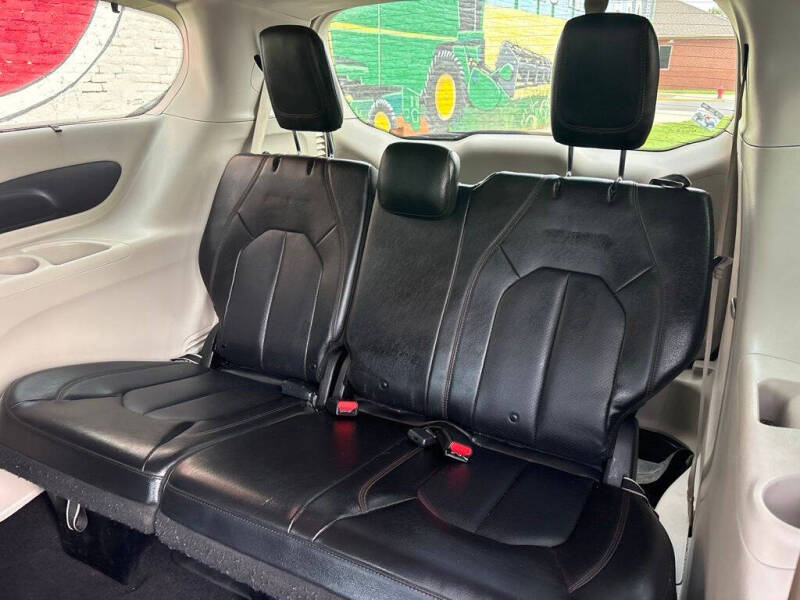 2019 Chrysler Pacifica Touring L