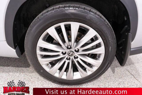 2022 Toyota Highlander Platinum