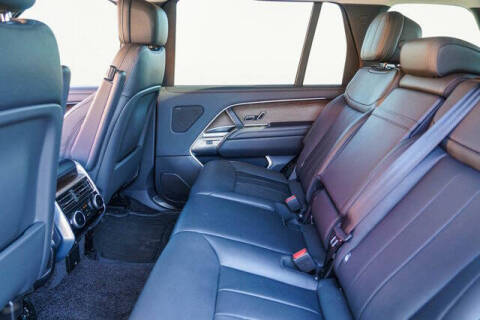 2025 Land Rover Range Rover P400 SE LWB