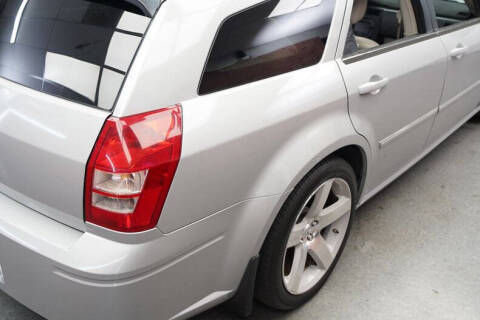 2005 Dodge Magnum RT