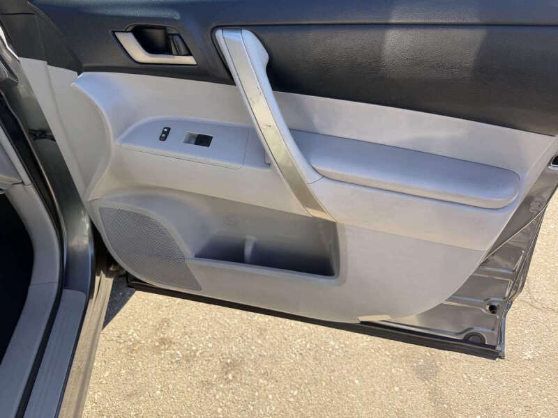 2012 Toyota Highlander