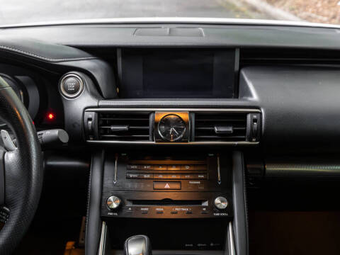 2018 Lexus IS 300