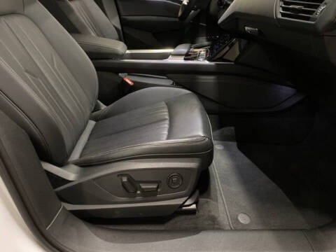 2024 Audi Q8 e-tron quattro Premium Plus