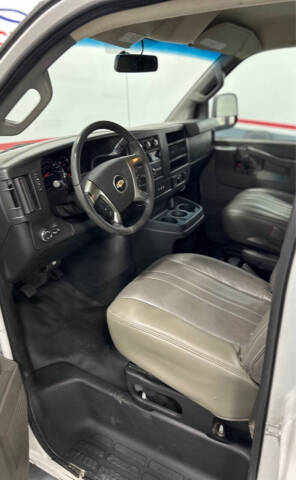 2019 Chevrolet Express 2500