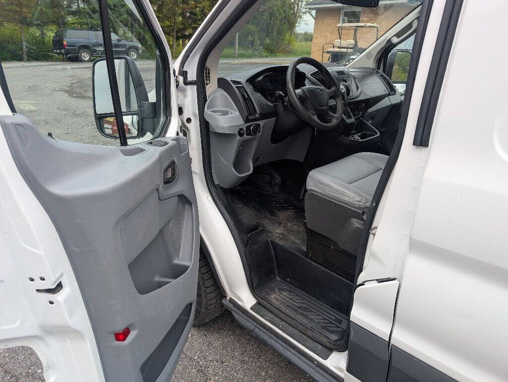 2017 Ford Transit 26