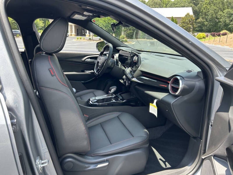 2025 Chevrolet Trax RS