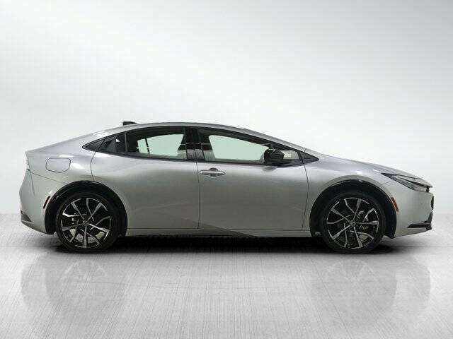 2025 Toyota Prius Plug-in Hybrid XSE