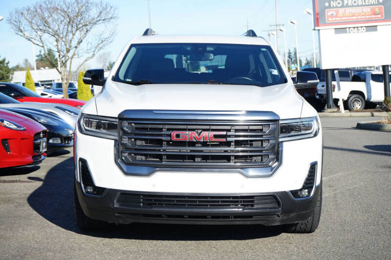 2023 GMC Acadia AT4