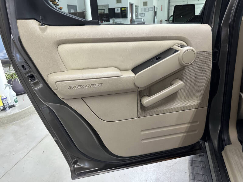 2008 Ford Explorer Sport Trac XLT