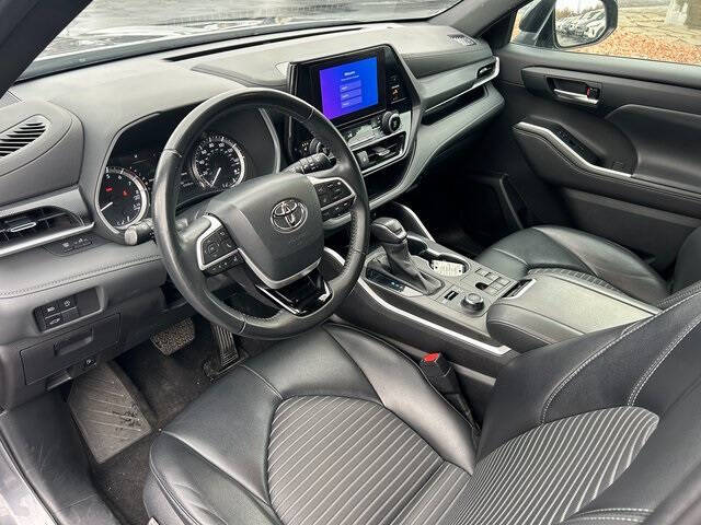 2023 Toyota Highlander XSE