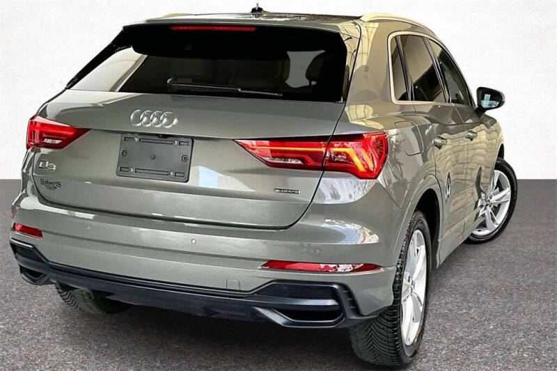 2020 Audi Q3 quattro S line Prem Plus 45 TFSI