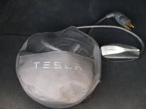 2015 Tesla Model S 70D