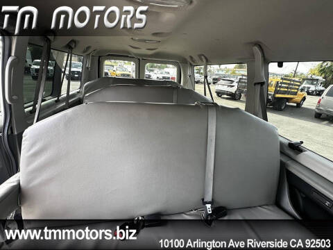 2011 Ford E-Series E-350 SD XLT