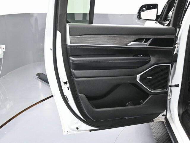 2023 Jeep Wagoneer L Series II