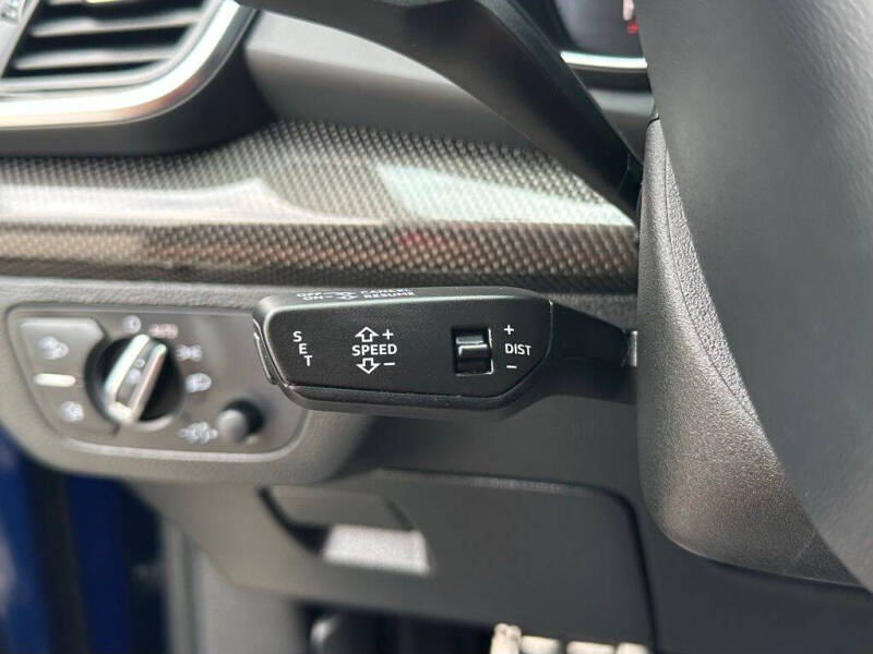 2022 Audi SQ5 3.0T quattro Premium Plus