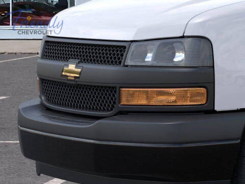 2025 Chevrolet Express 3500
