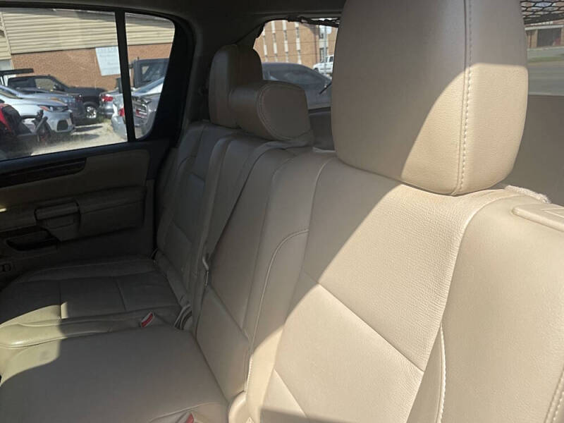 2014 Nissan Armada Platinum