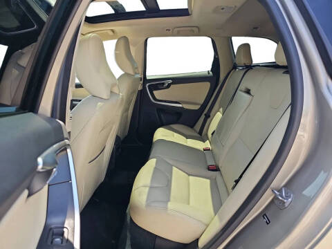 2016 Volvo XC60 T6 Platinum