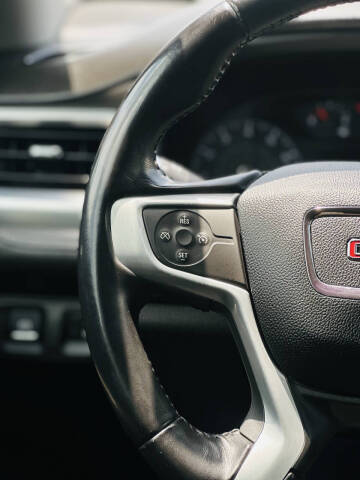 2018 GMC Acadia SLE-2