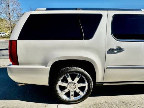 2012 Cadillac Escalade ESV Luxury