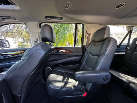 2020 Cadillac Escalade ESV Luxury