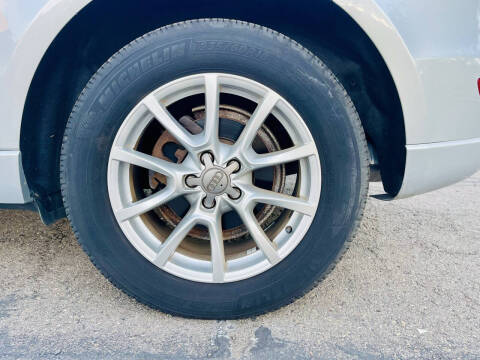 2011 Audi Q5 2.0T quattro Premium Plus